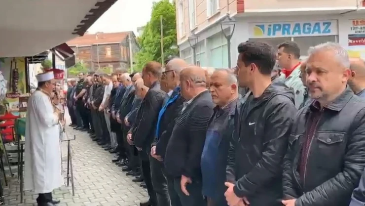 TFF eski yöneticisi Güzelaydın'ın annesi defnedildi