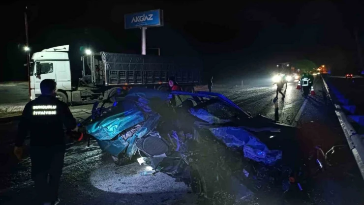 Tır İle Otomobil Çarpıştı: 1 Yaralı