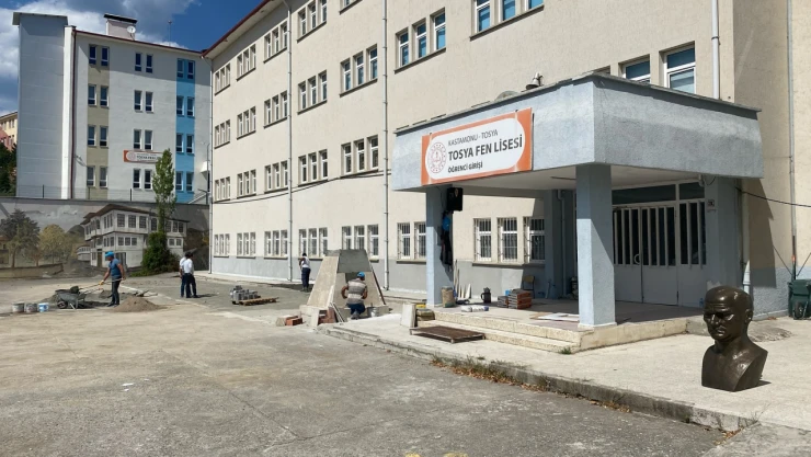 Tosya'da Çalışmalar Tüm Hızıyla Devam Ediyor