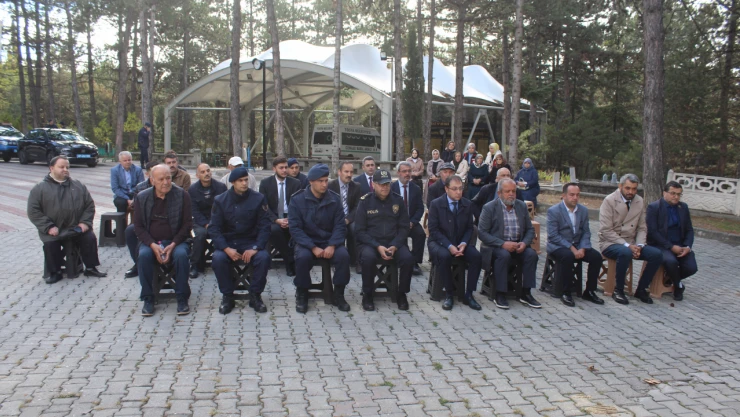 Tosya'da Şehit Engin Abay Kabri Başında Anıldı