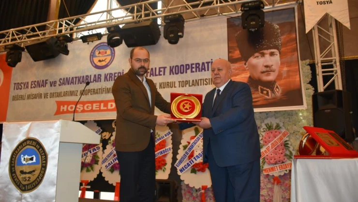 Tosya ESKKK'da Mustafa Pazarcı güven tazeledi