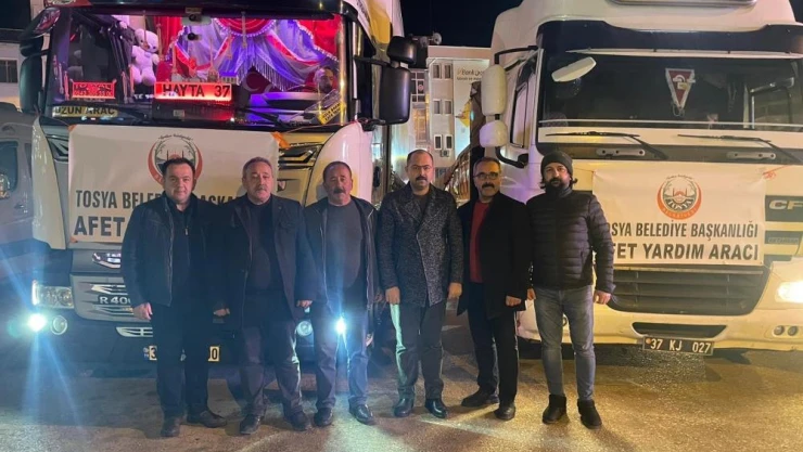 Tosya'dan deprem bölgesine 50 TIR'lık yardım