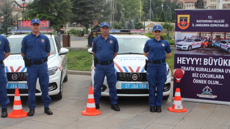 Trafik güvenliği sergisi açıldı