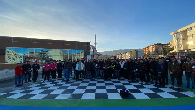 Motokurye Kazası İçin Konvoy Tepkisi