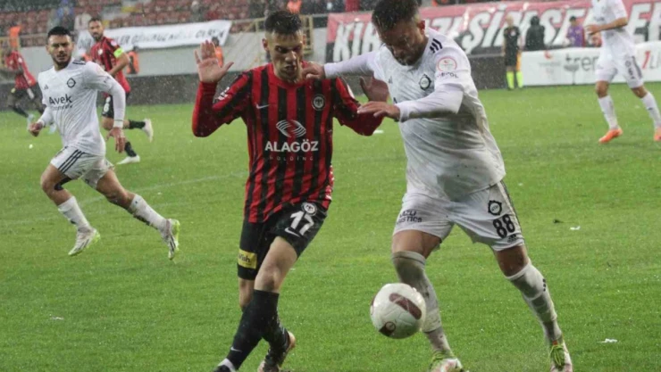 Çorum'dan Farklı Galibiyet, Altay'ı Devirdi!