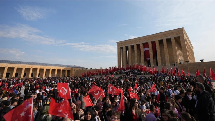 Tüm Yurtta 23 Nisan Coşkusu