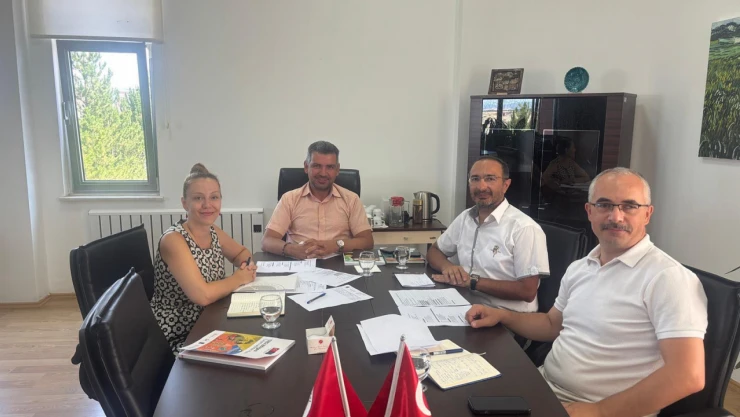 Turizm Fakültesi'nde Yönetim Toplandı