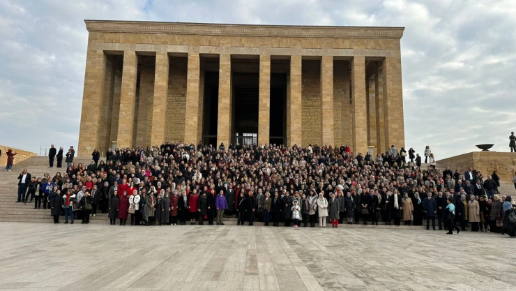 Türk Kadınına Seçme Ve Seçilme Hakkı Verilişi Kutlandı