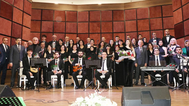 Türk Müziği Korosu ilk konserini verdi