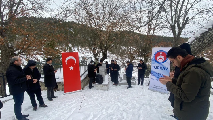 TÜRKAV, Hacı Eşref'i andı