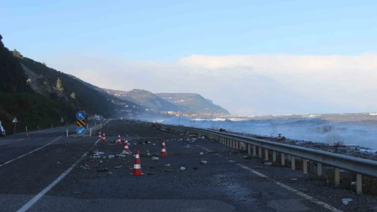 Türkeli-Çatalzeytin Karayolu Ulaşıma Kapandı