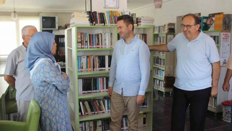 Türkeli'de Bir Vatandaş Okuma Sevgisiyle Takdir Topladı