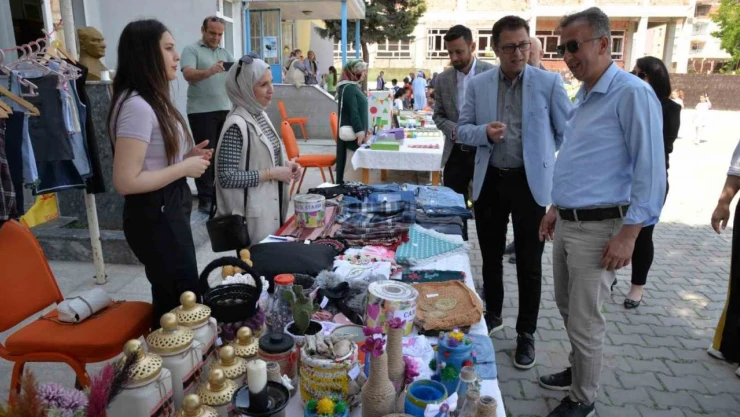 Türkeli'de Geri Dönüşüm Sergisi