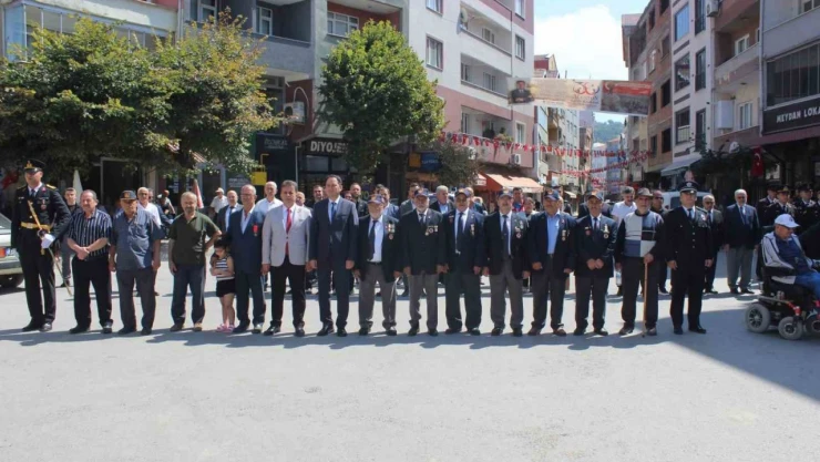 Türkeli'de Zafer Bayramı Töreni