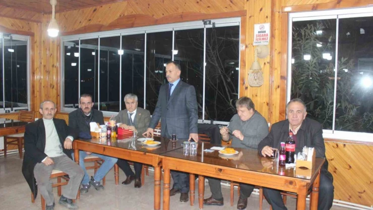 Türkeli Muhtarlar Derneği'nden Veda Yemeği