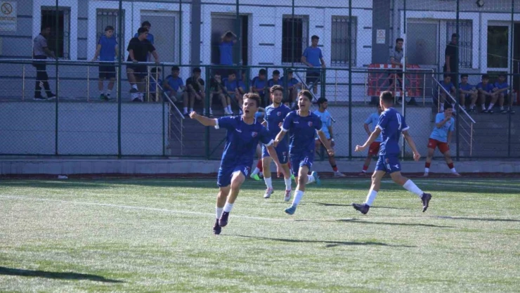 U17 Türkiye Şampiyonası 1. Kademe Maçları Karabük'te Devam Ediyor