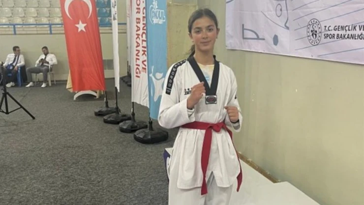 Uluçay'dan Türkiye Derecesi