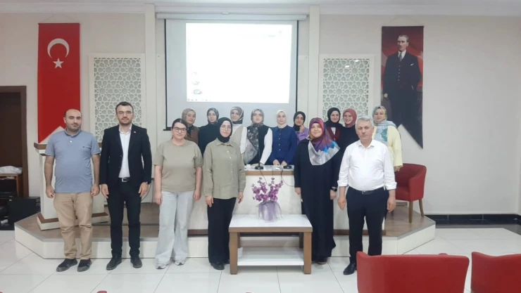 Ulusal Staj Programı Öğrencileri İl Müftülüğü'nde