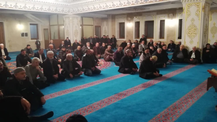 Umreye Gidecekler İçin Mevlit Okutuldu