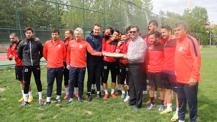 3'üncü Lig öldü helvası geldi