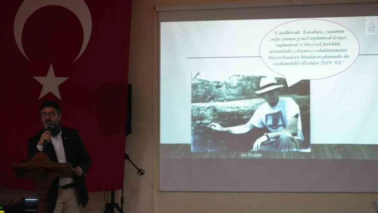 Kent Tarihi Müzesinde Arkeolojik Kazılar Konuşuldu