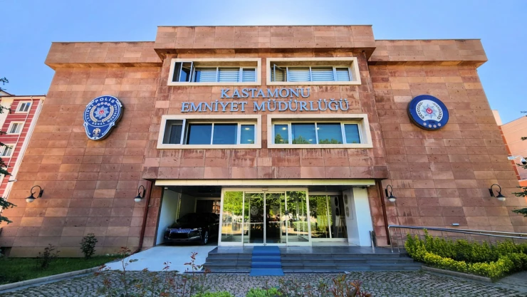 Uyuşturucudan Aranan 2 Şahıs Yakalandı!