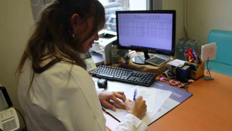 Uzman Diyetisyen Uyardı: 'Tatlı İkramlarını Mümkünse Reddedelim'