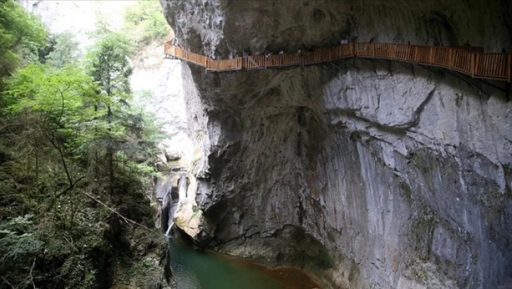 Vahşi Cennet: Valla Kanyonu