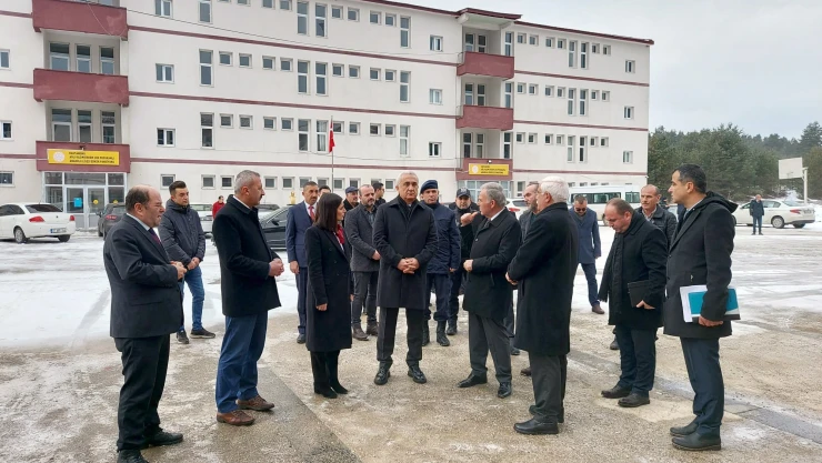 Vali Çakır, Ağlı'da incelemelerde bulundu