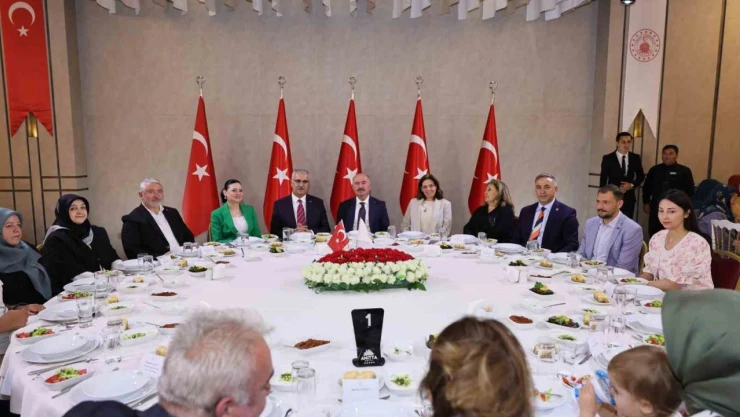 Vali Çalgan, Şehit Aileleri Ve Gaziler Bir Araya Geldi