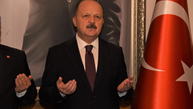 Vali Dallı, Kastamonuluların Bayramını Kutladı