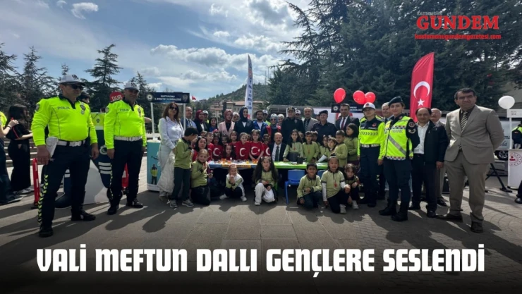 Vali Meftun Dallı Gençlere Seslendi