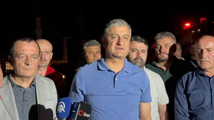 Vali Yavuz: 'Karabük'teki Orman Yangını Çevrelendi'