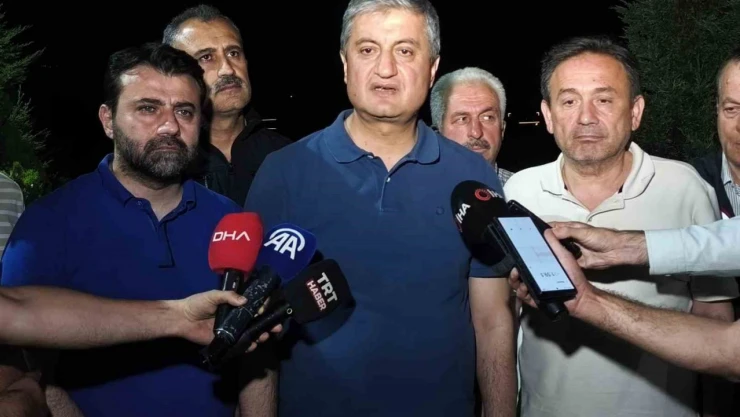 Vali Yavuz: 'Yangınlar Nedeniyle 14 Köy Tahliye Edildi, 613 Hane Boşaltıldı'