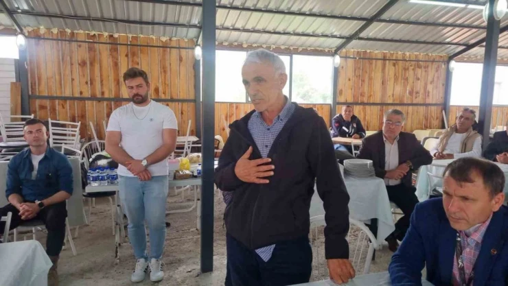 Vatandaş, Belediye ve Özel İdareyi Valiye Şikayet Etti