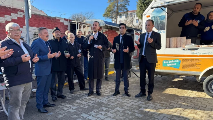Vatandaşlara Kara Çorba İkram Edildi