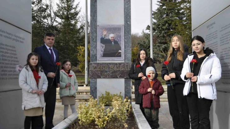 Vefatının 25'nci Yılında Minikler Böyle Andı