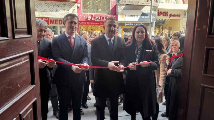 Vergi Konulu Resim Ve Afiş Sergisi Açıldı