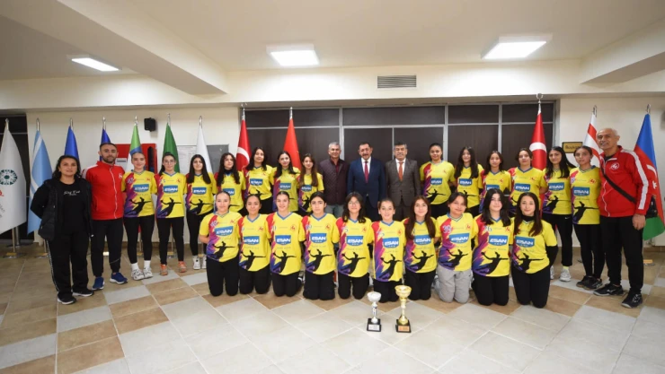 Vidinlioğlu, Merkez Spor Kulübü'yle Bir Araya Geldi