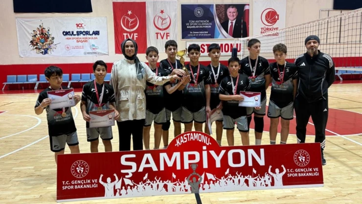 Voleybol Erkeklerde Bozkurt Rüzgarı