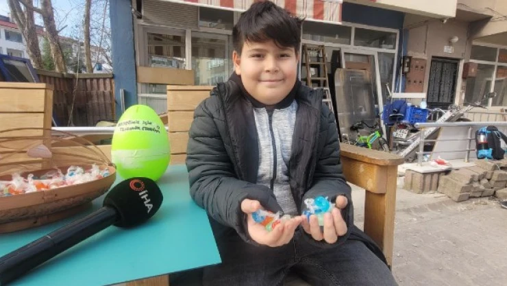 YAŞINDAN BÜYÜK İŞ YAPIYOR Ürettiği sabunlarla yardımda bulunuyor