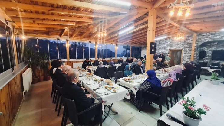 Yaşlılara Saygı İftarı Düzenlendi