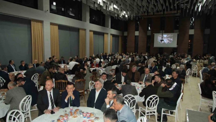 Yenicelilerden Salona Sığmayan Birlik Ve Beraberlik