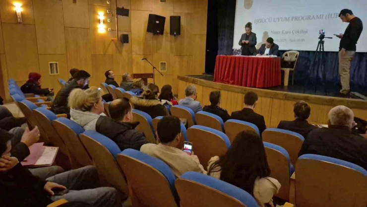 500 Kişilik İş Fırsatına Yoğun İlgi