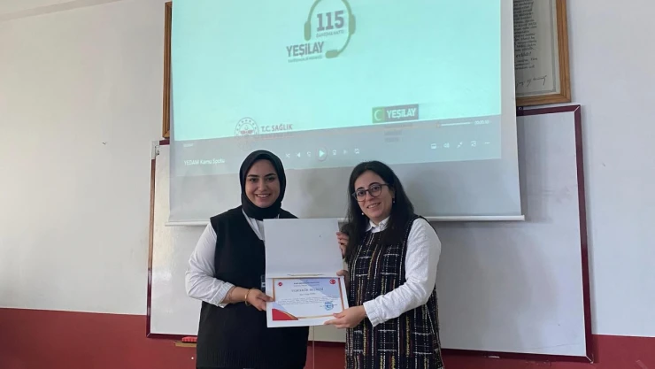 Yeşilay Bilgilendirmelerine Devam Ediyor