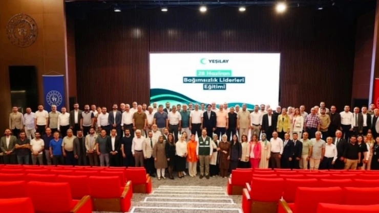 Yeşilay'da Liderlik Eğitimi Düzenlendi