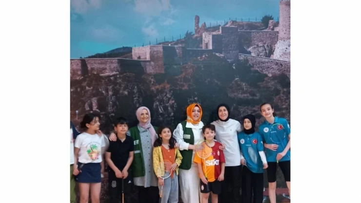 Yeşilay'dan Badminton Antrenmanına Ziyaret
