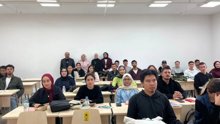 Yeşilay İle Gönüllülüğe Adım Attılar