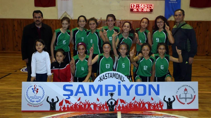 Yıldız Kızlar Basketbolda şampiyon Vali Aydın