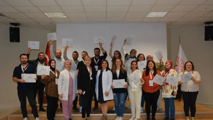 Yoğun Bakım Hemşireliği'nde SEP Tamamlandı